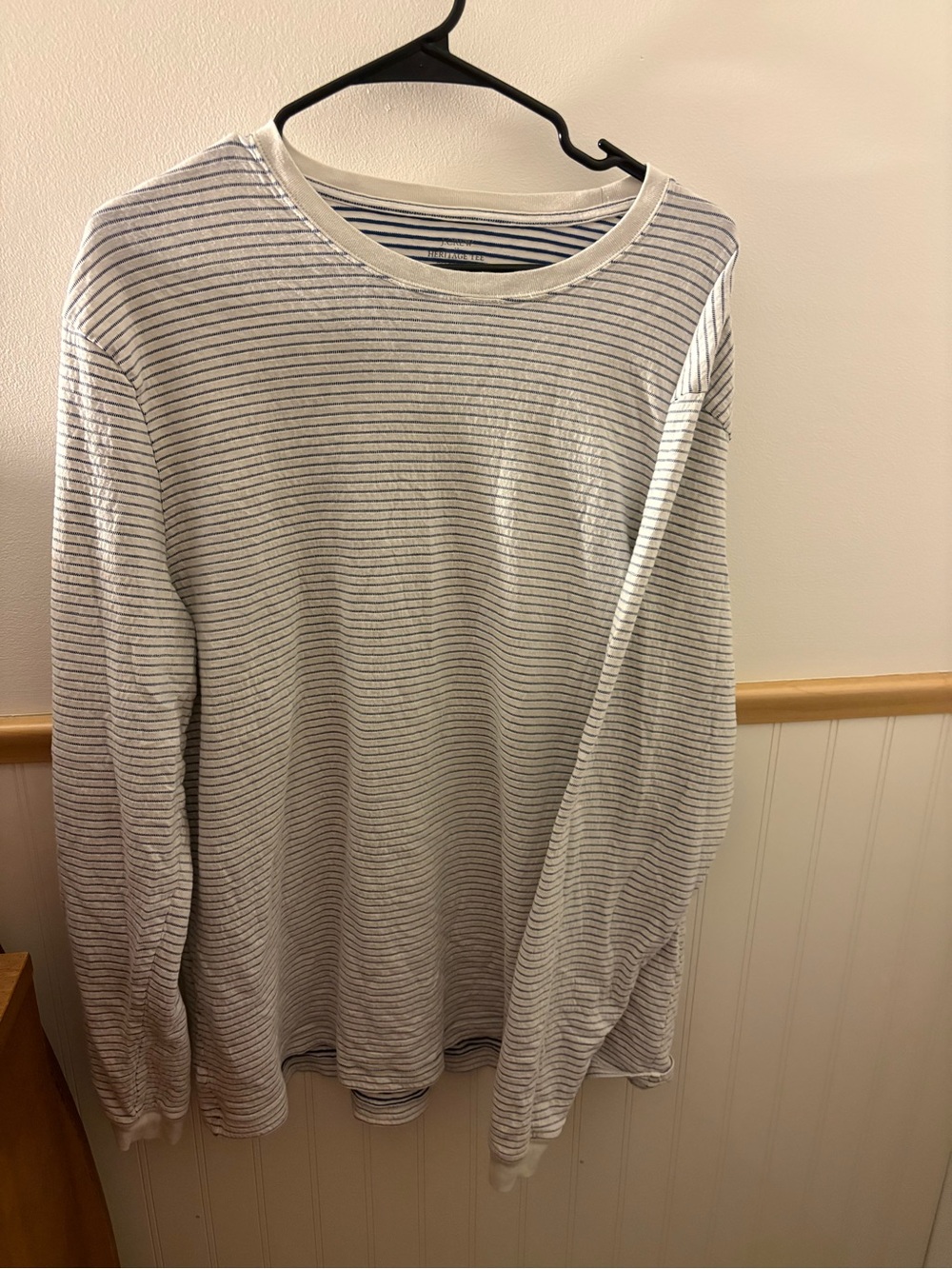 J.Crew Heritage Tee Men’s XL Blue White Striped Long-Sleeve Shirt
